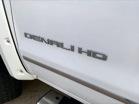 Used 2015 GMC Sierra 2500 Denali w/ Duramax Plus Package image 31