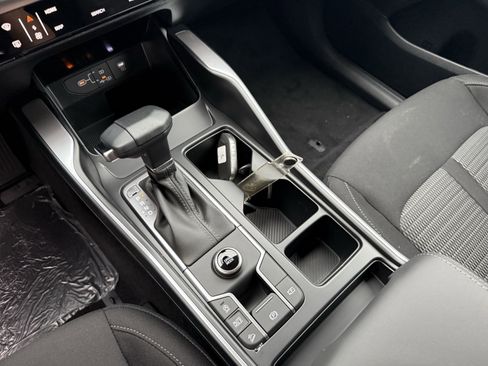 New 2025 Kia Sorento LX image 16