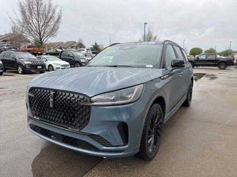 New 2026 Lincoln Aviator Reserve AWD/4WD image 9