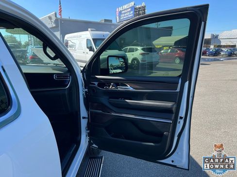 Used 2022 Jeep Grand Wagoneer Series I image 62