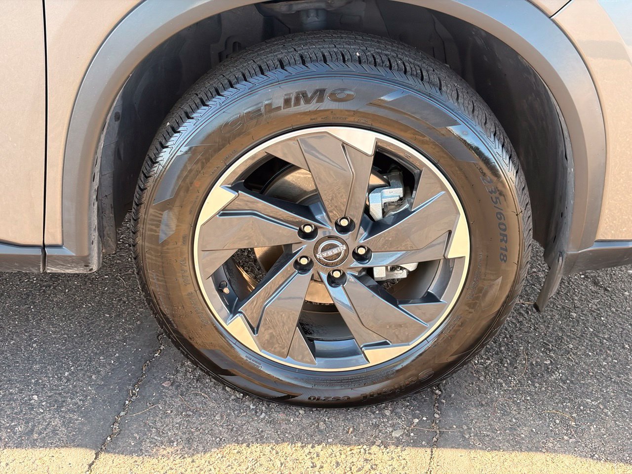 Certified 2025 Nissan Rogue SV FWD image 10