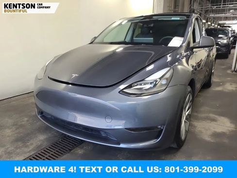 Used 2023 Tesla Model Y Long Range AWD/4WD image 1