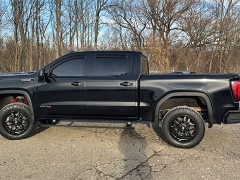 Used 2019 GMC Sierra 1500 AT4 w/ AT4 Premium Package image 6