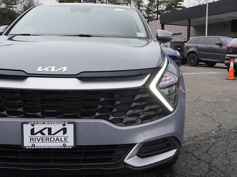 Used 2023 Kia Sportage EX image 13