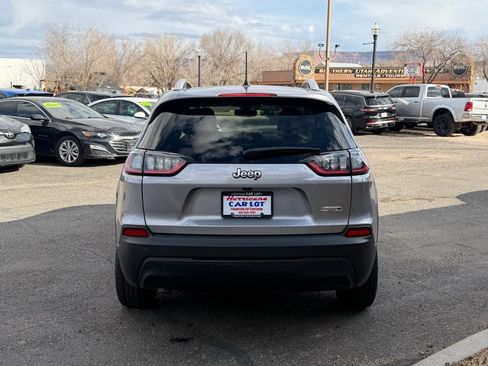 Used 2020 Jeep Cherokee Latitude Plus w/ Cold Weather Group image 6