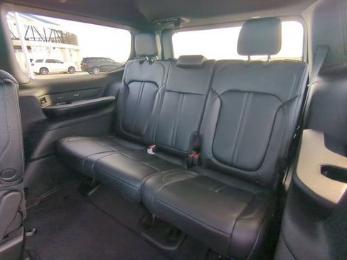 New 2026 Jeep Grand Wagoneer Limited w/ HD Trailer Tow Package AWD/4WD image 16