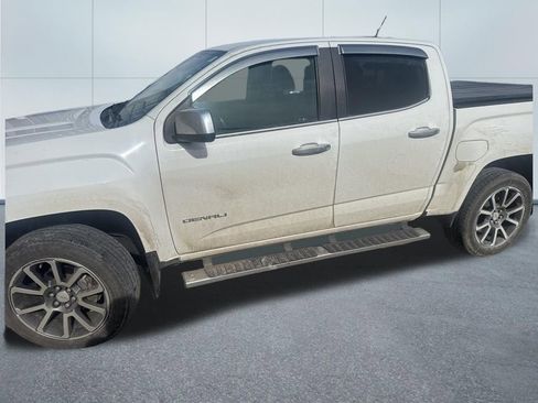 Used 2017 GMC Canyon Denali image 6