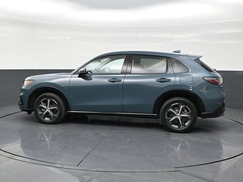 Used 2023 Honda HR-V EX-L image 2