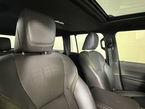 Used 2024 Lexus GX 550 AWD/4WD image 32