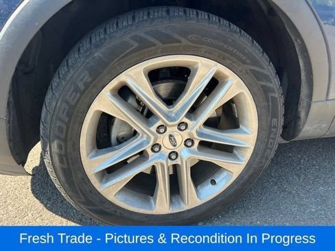 Used 2017 Ford Explorer Limited w/ Equipment Group 301A AWD/4WD image 11