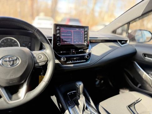 Used 2020 Toyota Corolla SE image 21