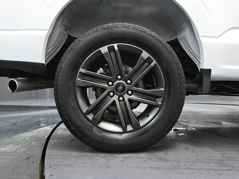 Used 2022 Ford F150 XLT w/ Equipment Group 302A High image 17