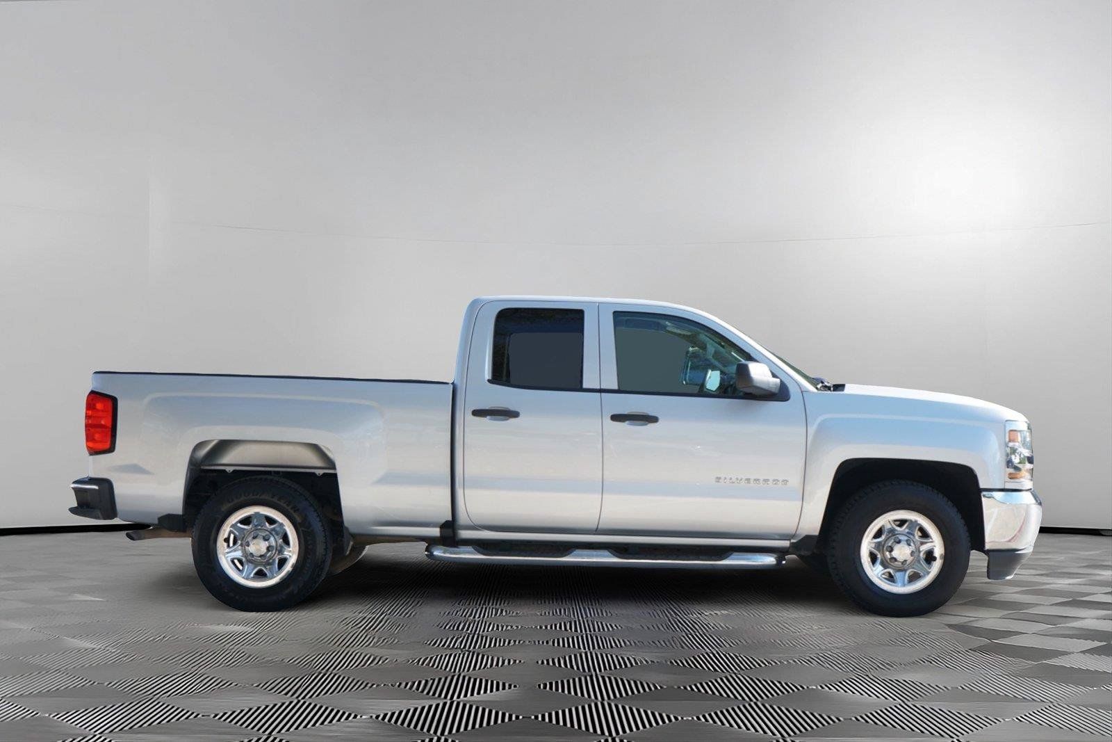 Used 2016 Chevrolet Silverado 1500 LS w/ Trailering Package RWD image 4