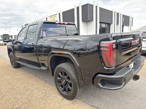 Used 2025 GMC Sierra 2500 AT4 w/ AT4 Premium Plus Package image 9