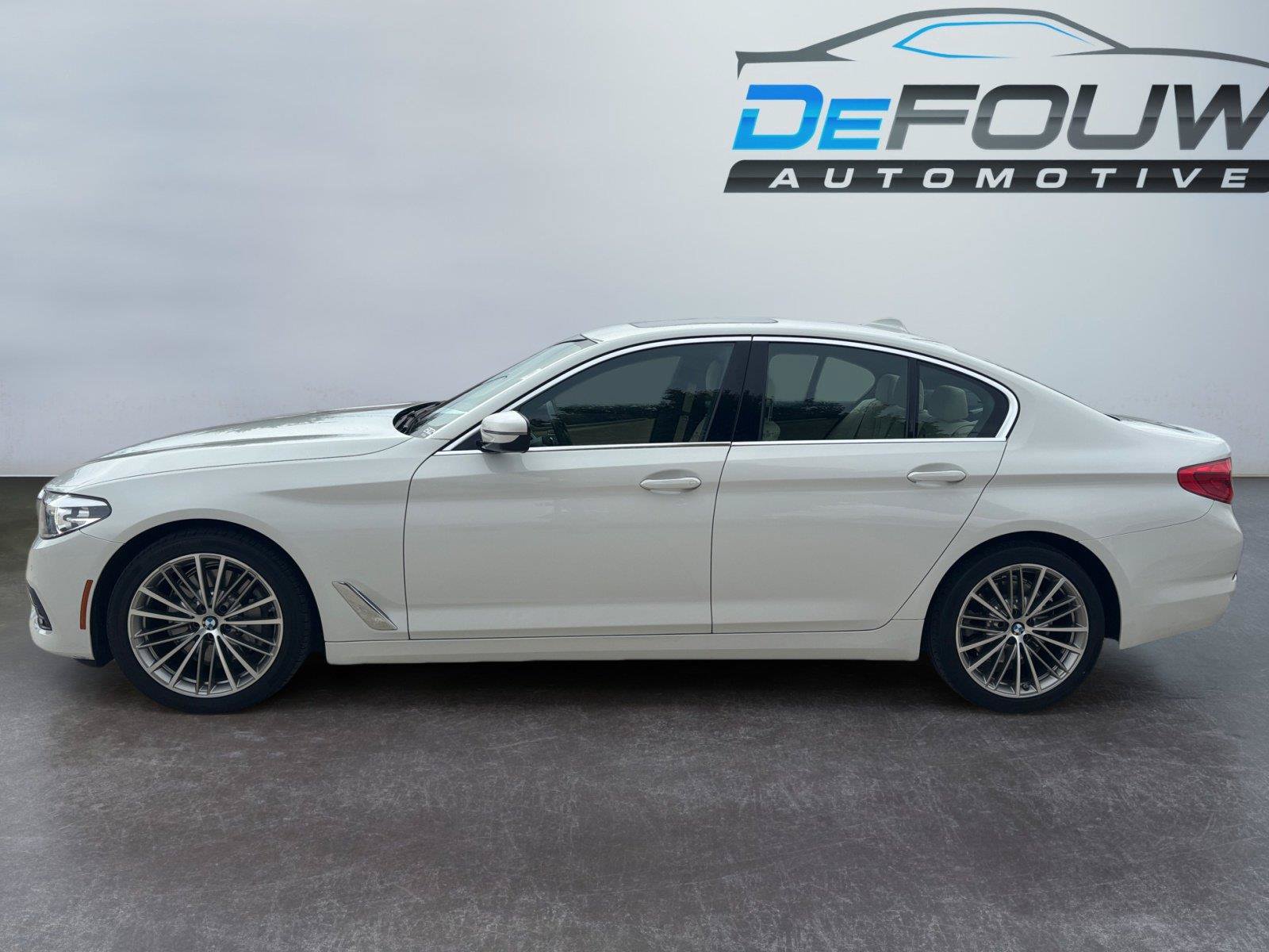 Used 2020 BMW 530i xDrive w/ Convenience Package AWD/4WD image 18