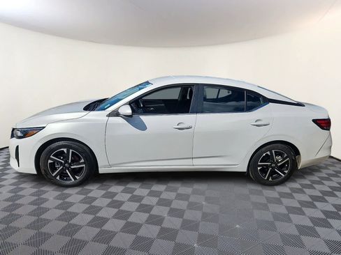 Used 2024 Nissan Sentra SV image 8