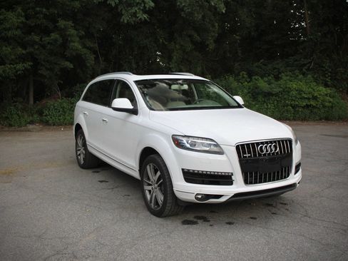 Used 2015 Audi Q7 TDI Premium Plus w/ Premium Plus Package AWD/4WD image 43