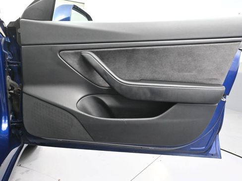 Used 2018 Tesla Model 3 Long Range image 40