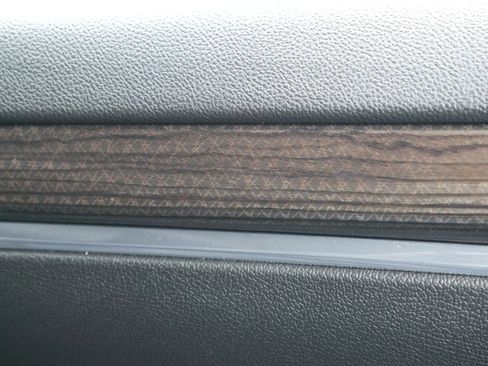 Certified 2023 Chevrolet Silverado 1500 LT image 29