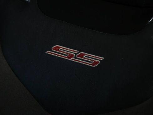 Used 2016 Chevrolet SS RWD image 24