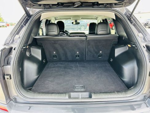 Used 2019 Jeep Cherokee Limited AWD/4WD image 26
