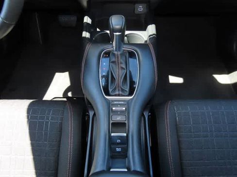 Certified 2024 Honda HR-V Sport image 21
