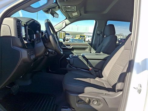 Used 2025 Chevrolet Silverado 2500 LT w/ Convenience Package AWD/4WD image 13
