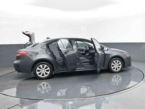 Used 2024 Toyota Corolla LE FWD image 27