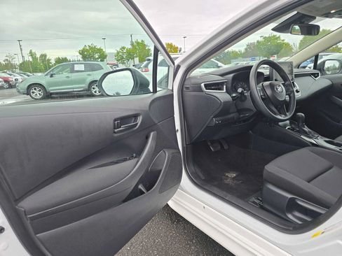 Used 2024 Toyota Corolla LE FWD image 23