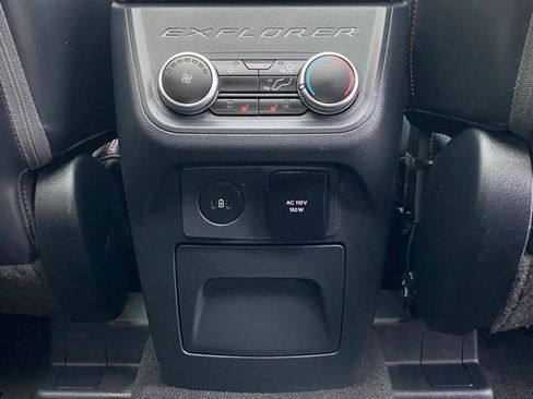 Certified 2025 Ford Explorer ST image 28