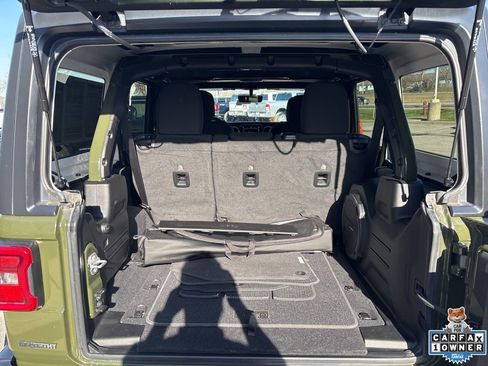 Used 2021 Jeep Wrangler Unlimited Sport image 38