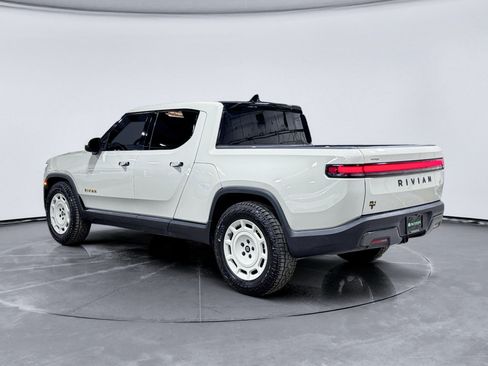 Used 2025 Rivian R1T Adventure AWD/4WD image 2