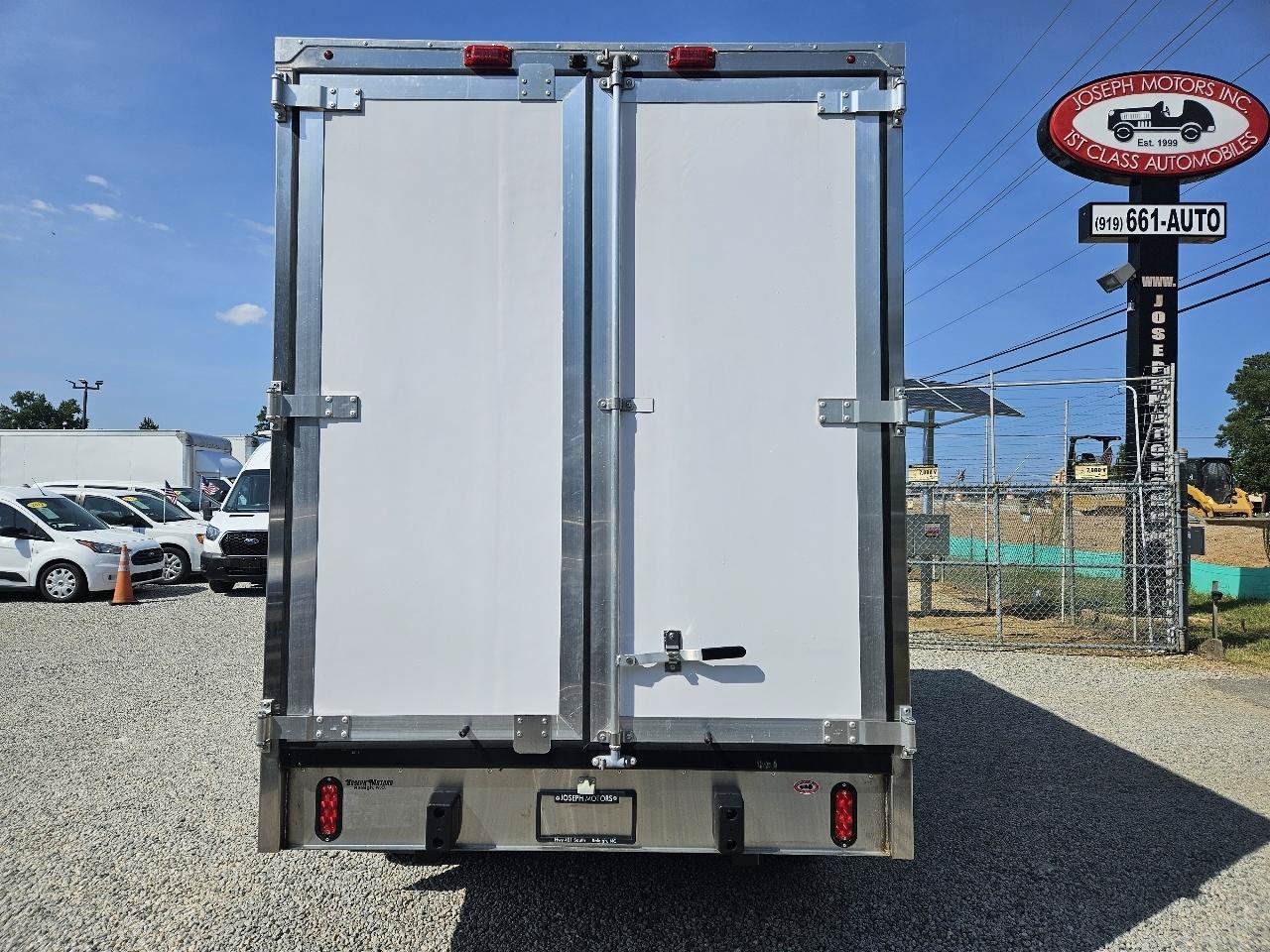 Used 2024 Ford E-350 and Econoline 350 Super Duty w/ Power Windows & Locks Group RWD image 4