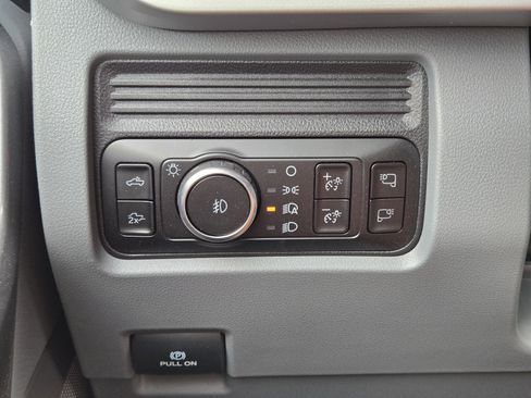 New 2026 Ford F250 XLT w/ XLT Premium Package image 24