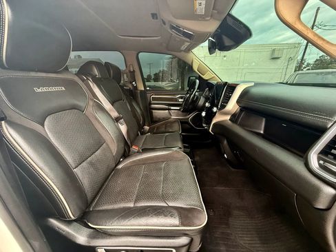 Used 2021 RAM 1500 Laramie RWD image 16