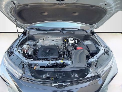 Used 2023 Chevrolet TrailBlazer RS image 28