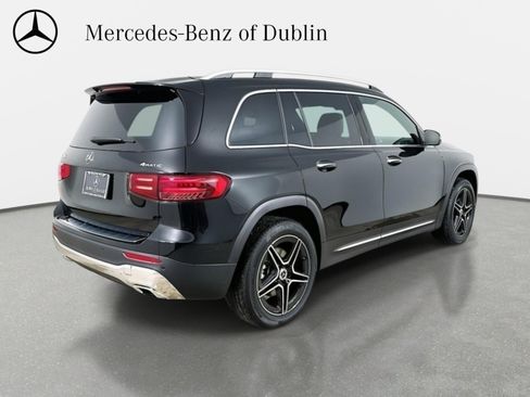 Used 2026 Mercedes-Benz GLB 250 4MATIC image 5