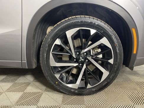 Used 2023 Mitsubishi Outlander SEL image 7