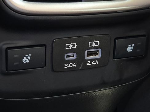 Certified 2025 Subaru Outback Touring XT AWD/4WD image 11