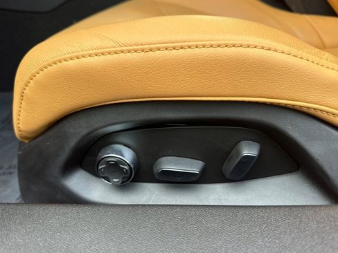 Used 2022 Chevrolet Corvette Stingray Preferred Cpe w/ Z51 Performance Package image 13