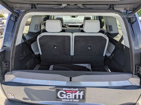Used 2023 Rivian R1S Adventure AWD/4WD image 31