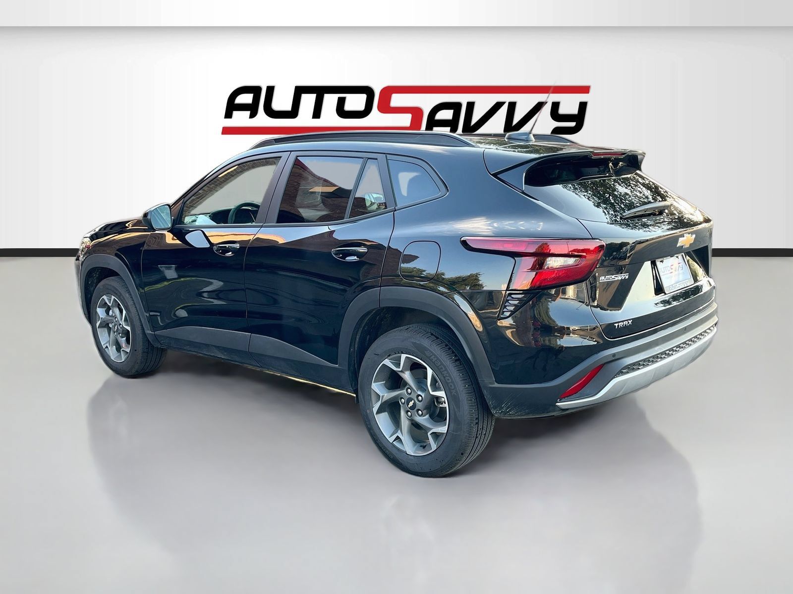 Used 2026 Chevrolet Trax LT w/ Sunroof Package FWD image 5