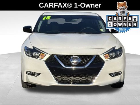 Used 2018 Nissan Maxima 3.5 S image 2
