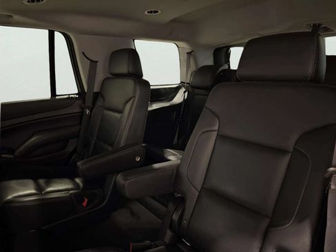 Used 2019 GMC Yukon SLT AWD/4WD image 19