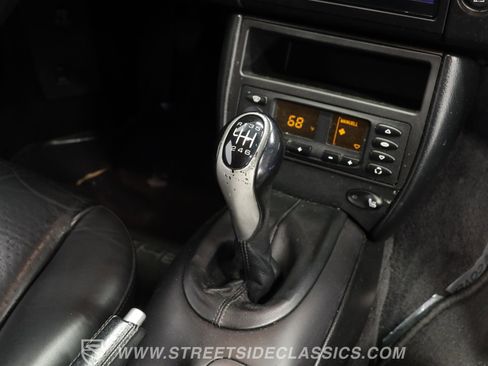 Used 2002 Porsche 911 Carrera 4 image 40