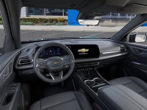 New 2027 Chevrolet Traverse LT w/ Driver Confidence Package FWD image 15
