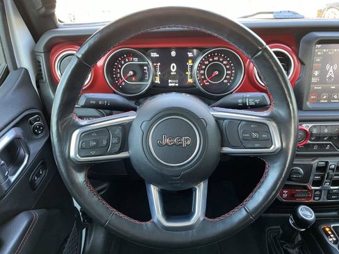 Certified 2022 Jeep Gladiator Rubicon w/ Cold Weather Group image 15