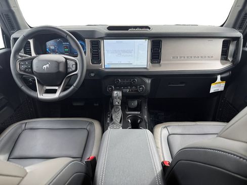 New 2026 Ford Bronco Outer Banks AWD/4WD image 10