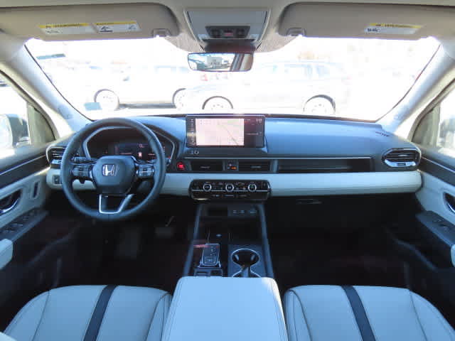 New 2026 Honda Pilot Touring image 21