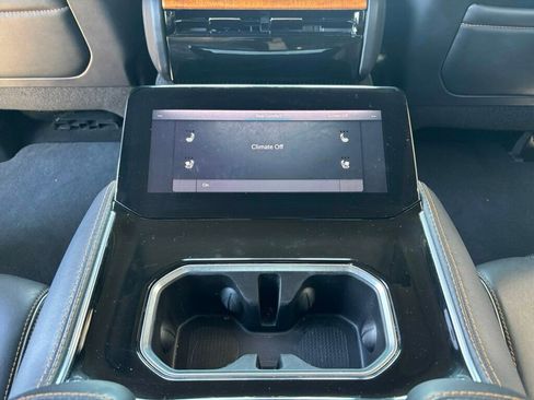 Used 2022 Jeep Grand Wagoneer Series III w/ Rear Seat Video Group 1 AWD/4WD image 24